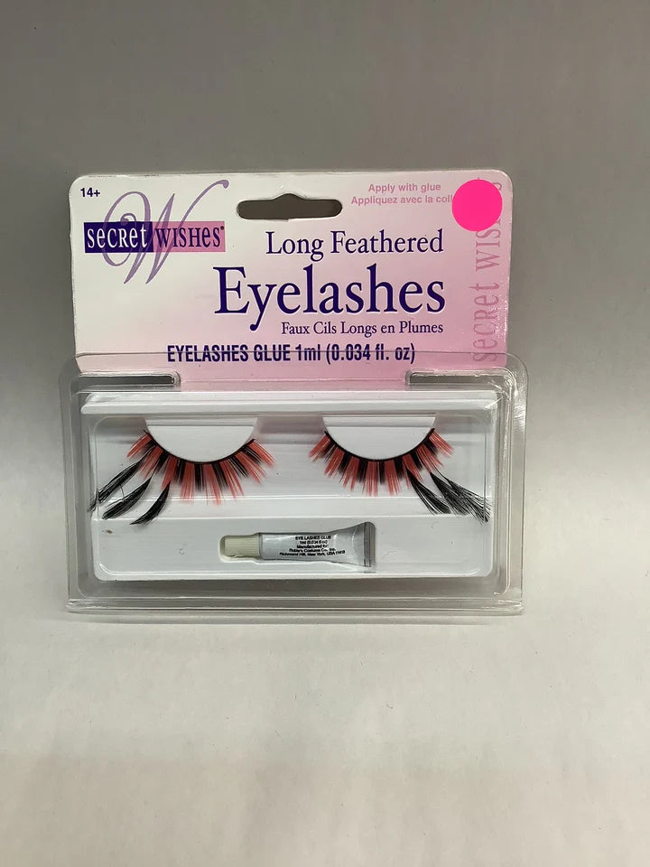 LONG FEATHERED EYELASHES