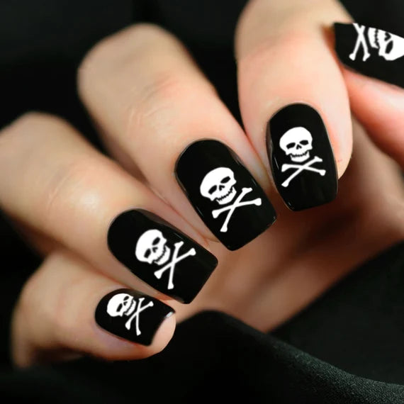 PIRATE NAILS